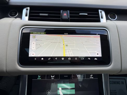 Used 2020 Land Rover Range Rover Sport HSE image 29