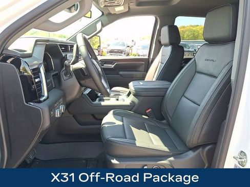 Used 2026 GMC Sierra 2500 Denali AWD/4WD image 2