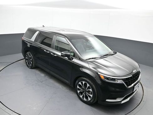 Certified 2023 Kia Carnival EX image 36