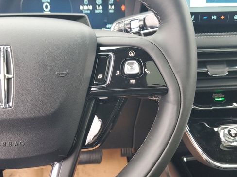 New 2026 Lincoln Corsair Reserve image 18