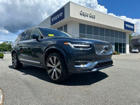 Used 2025 Volvo XC90 B6 Plus w/ Protection Package Premier AWD/4WD image 2