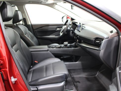 Used 2022 Nissan Rogue SV w/ SV Premium Package AWD/4WD image 26