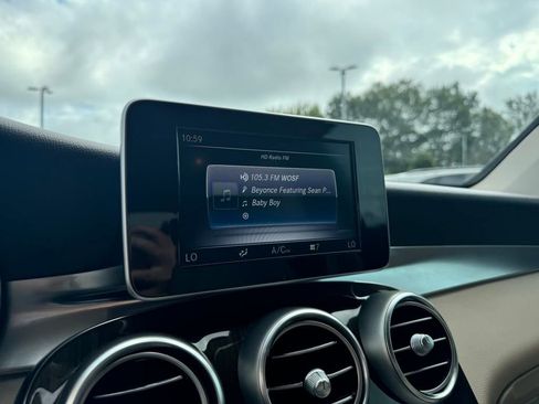 Used 2019 Mercedes-Benz GLC 300 image 8
