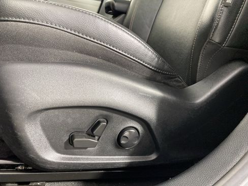 Used 2022 Jeep Compass Limited w/ Sun and Sound Group image 19