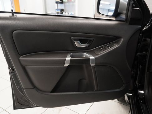 Used 2013 Volvo XC90 3.2 image 16