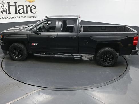 Used 2018 Chevrolet Silverado 1500 LT w/ Midnight Edition AWD/4WD image 61