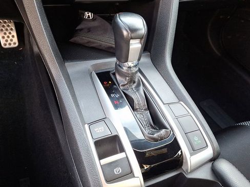 Used 2020 Honda Civic Sport image 13