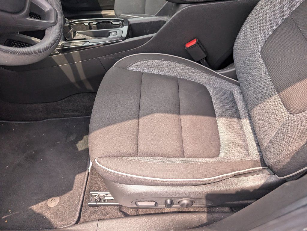 Used 2023 Chevrolet TrailBlazer LT w/ Convenience Package FWD image 22