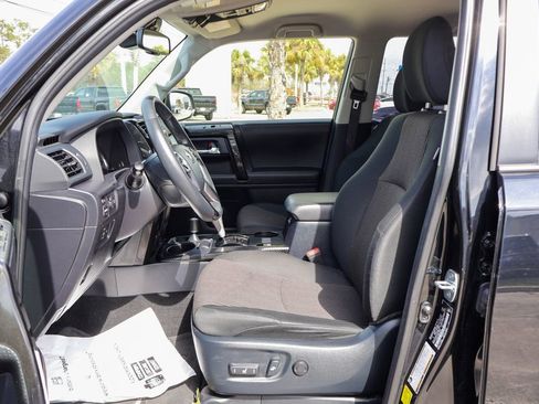 Used 2024 Toyota 4Runner TRD Off-Road image 7