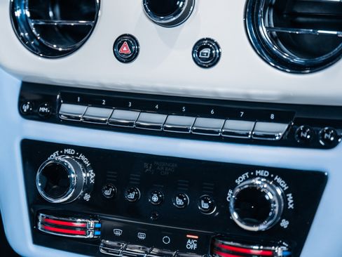 Used 2023 Rolls-Royce Ghost image 40