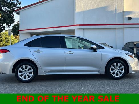 Used 2024 Toyota Corolla LE image 3