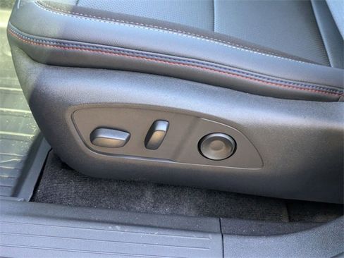 New 2026 Chevrolet Equinox EV RS image 11