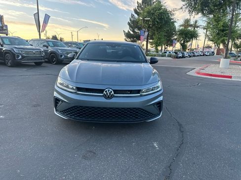 Used 2025 Volkswagen Jetta Sport FWD image 2