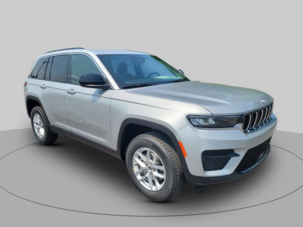 New 2026 Jeep Grand Cherokee Laredo X RWD image 1