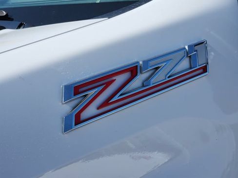 Used 2024 Chevrolet Silverado 2500 LT w/ Texas Edition AWD/4WD image 9