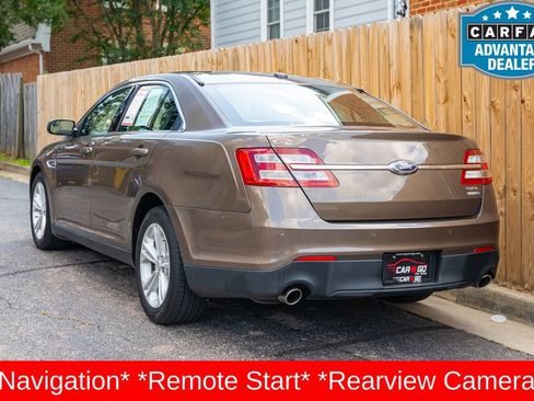 Used 2015 Ford Taurus SEL w/ Equipment Group 201A AWD/4WD image 9