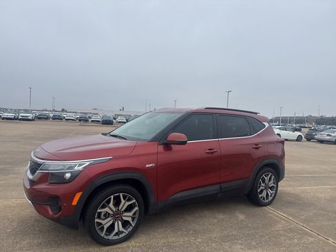 Used 2021 Kia Seltos S image 8