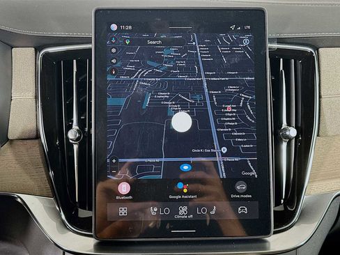 New 2026 Volvo XC90 B5 Core image 14