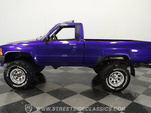 Used 1987 Toyota Pickup 4x4 Regular Cab image 2