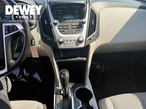 Used 2017 Chevrolet Equinox LT AWD/4WD image 17