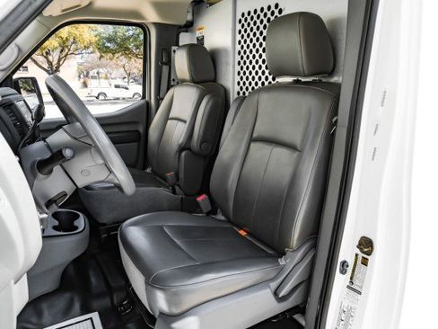 Used 2019 Nissan NV 1500 S image 33