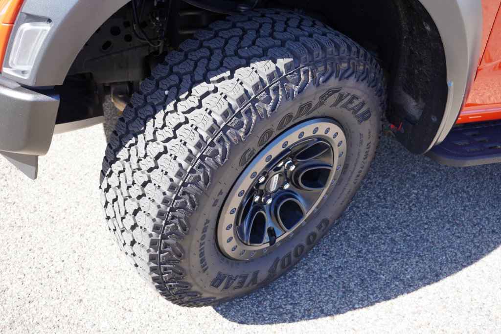 Used 2023 Ford F150 Raptor w/ Blue Interior Package AWD/4WD image 13