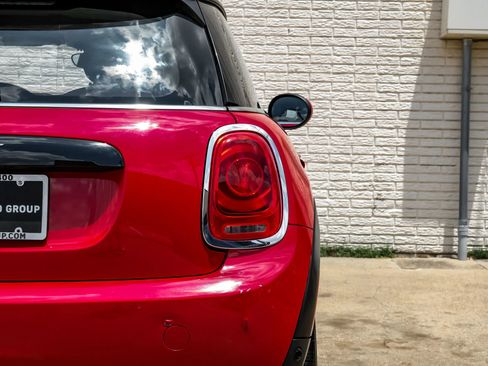 Used 2019 MINI Cooper 2-Door Hardtop FWD image 41