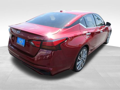 Used 2024 Nissan Altima 2.5 SL FWD image 5