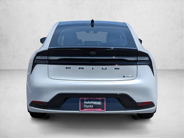 New 2026 Toyota Prius Plug-In Hybrid FWD image 8