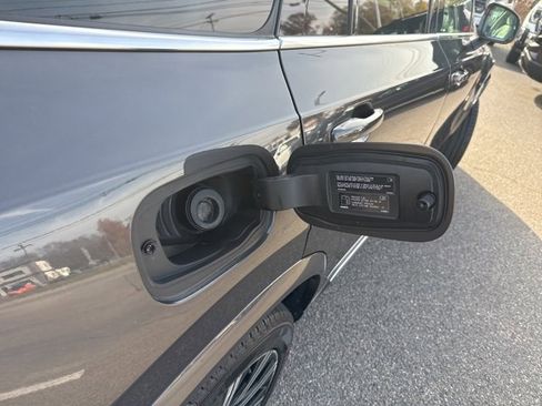 Used 2023 Volvo XC90 B6 Plus w/ Protection Package image 10