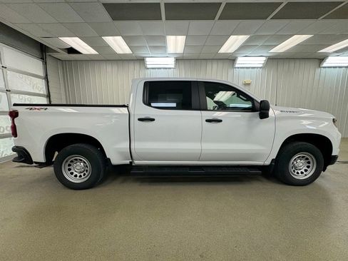Used 2024 Chevrolet Silverado 1500 W/T w/ WT Value Package AWD/4WD image 5