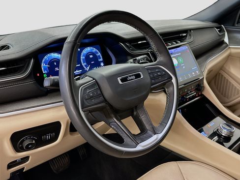 Used 2023 Jeep Grand Cherokee L Limited w/ Luxury Tech Group II AWD/4WD image 18