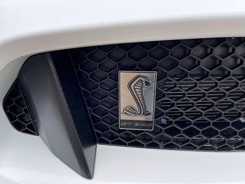 Used 2016 Ford Mustang Shelby GT350 w/ Technology Package image 36