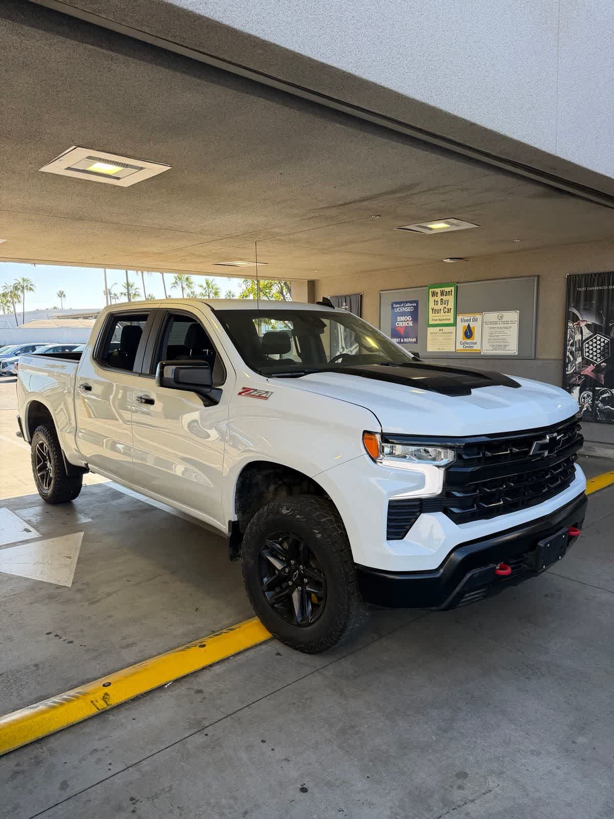 Used 2023 Chevrolet Silverado 1500 LT Trail Boss w/ Protection Package AWD/4WD image 9