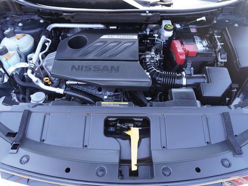Used 2024 Nissan Rogue SV FWD image 24