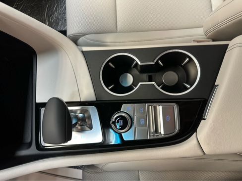 New 2025 Genesis G70 2.5T image 19