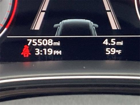 Used 2021 Audi Q8 Premium Plus w/ Premium Plus Package image 27