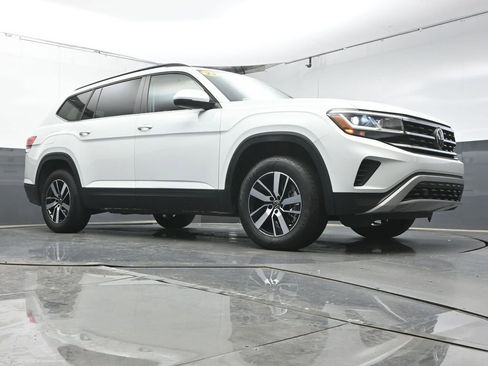 Certified 2023 Volkswagen Atlas SE image 39