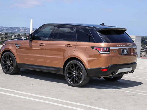 Used 2016 Land Rover Range Rover Sport HSE AWD/4WD image 6