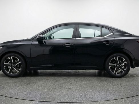 Used 2025 Nissan Sentra SV image 5