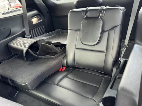 Used 2020 Ford Explorer Limited AWD/4WD image 12