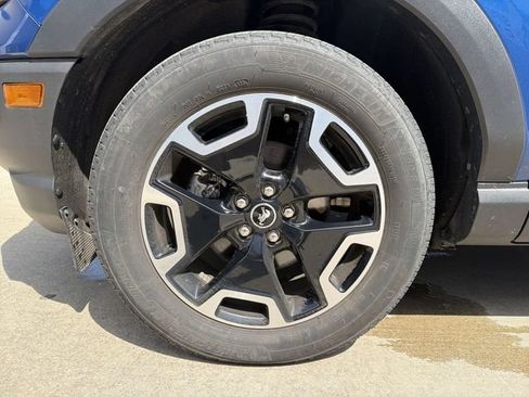 Used 2024 Ford Bronco Sport Outer Banks AWD/4WD image 12