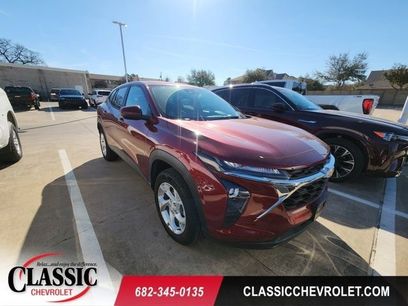 Used 2024 Chevrolet Trax LS w/ LS Convenience Package