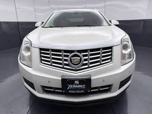 Used 2013 Cadillac SRX Luxury FWD image 2