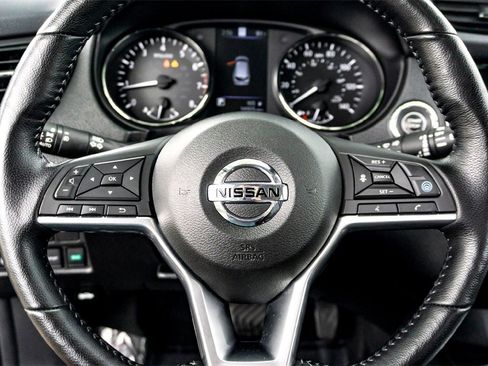 Used 2022 Nissan Rogue Sport SL w/ Premium Package image 17