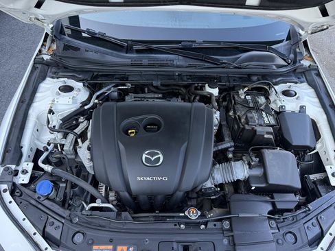 Used 2019 MAZDA MAZDA3 Hatchback w/ Premium Package FWD image 27
