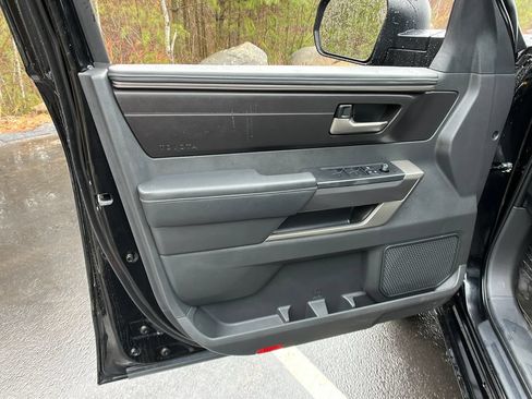 Used 2025 Toyota Tundra SR5 AWD/4WD image 11