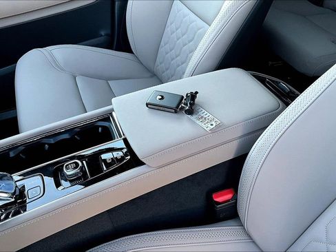 New 2026 Volvo XC90 B6 Plus image 29