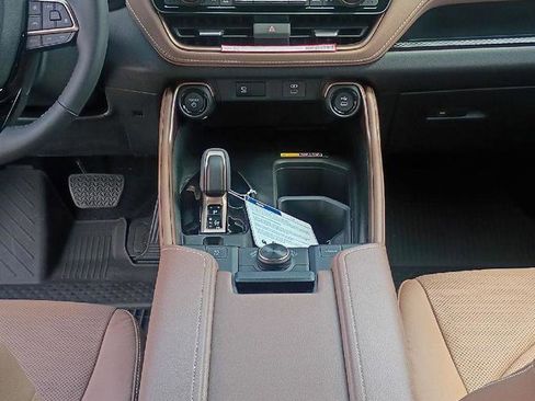 New 2026 Toyota Grand Highlander AWD Hybrid image 18