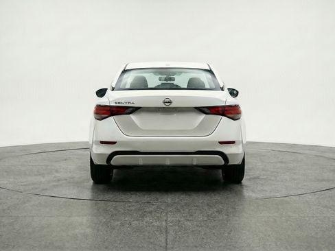 Used 2025 Nissan Sentra SV image 7